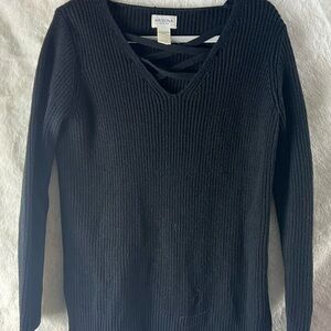 Arizona Jean Company Women's V-Neck Black Sweater